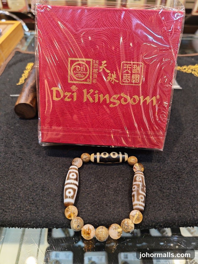 Dzi Kingdom Product Display