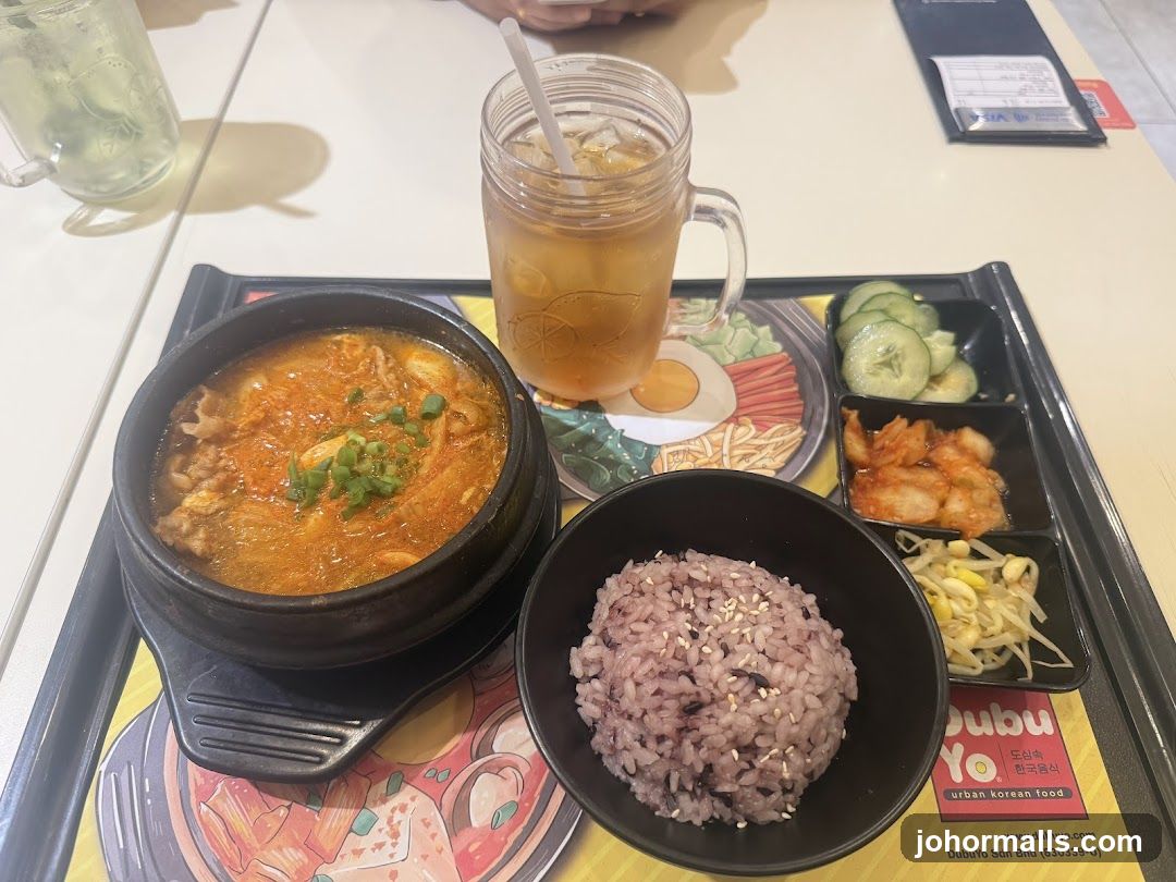 Dinner tray at Dubu Yo