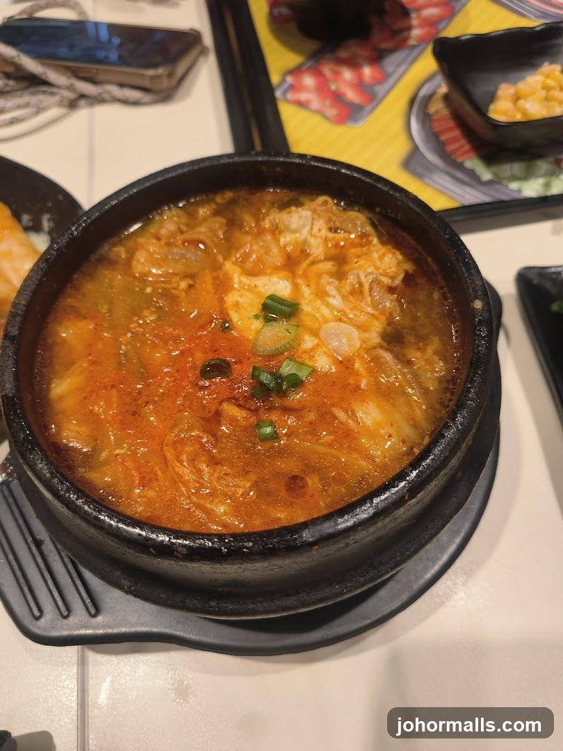 Stir-fried dish in stone pot