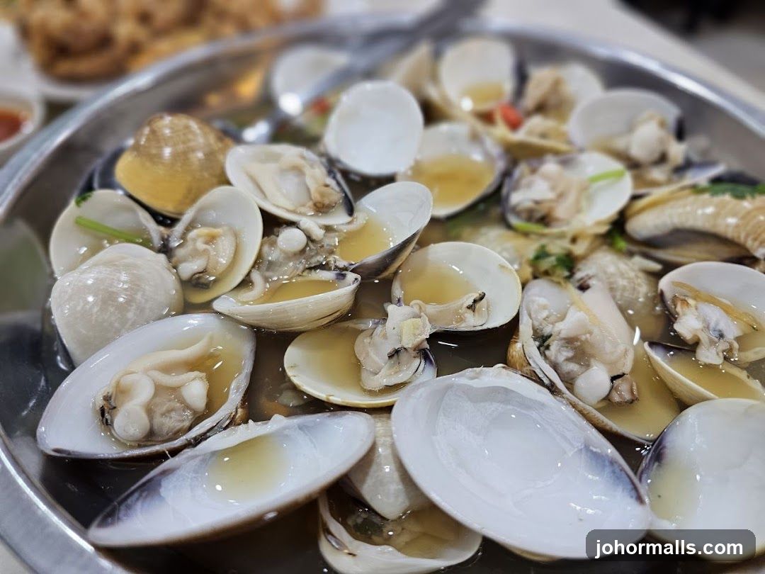 Clams in a bowl