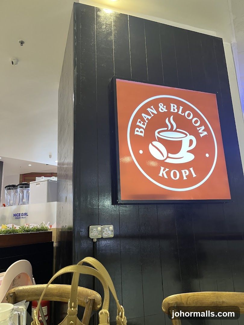 Bean & Bloom Kopi interior signage