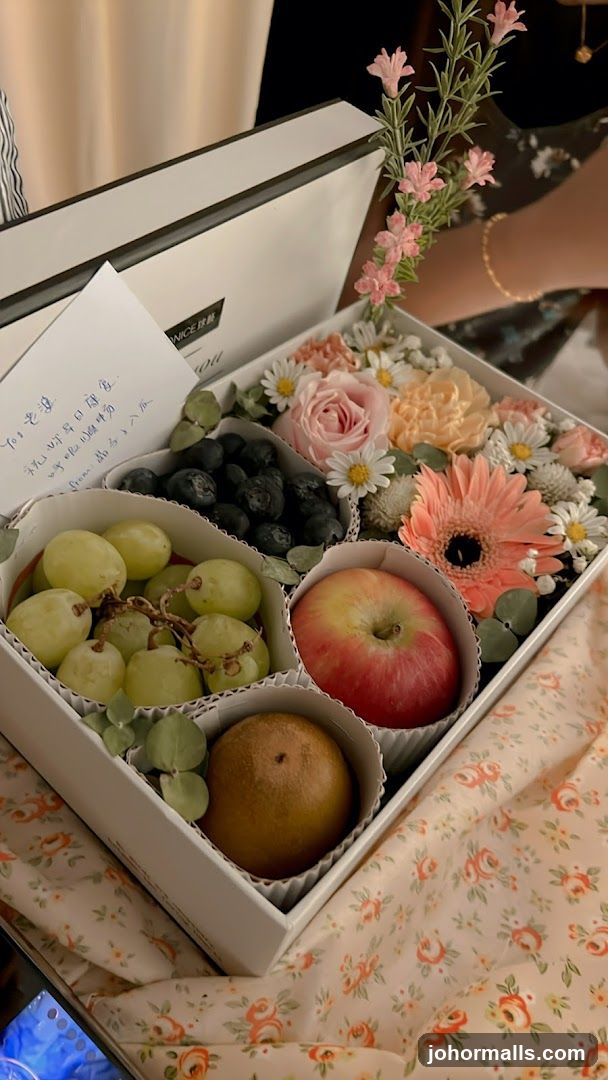 Fruit and Flower Gift Box