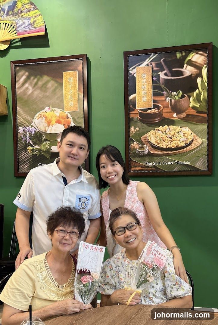 Group photo inside a restaurant