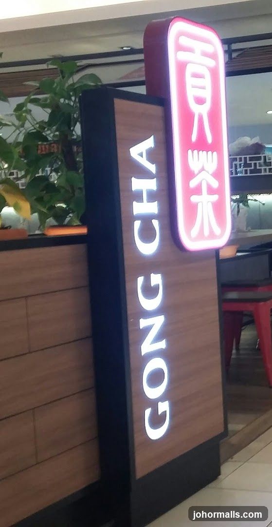 Gong Cha storefront signage