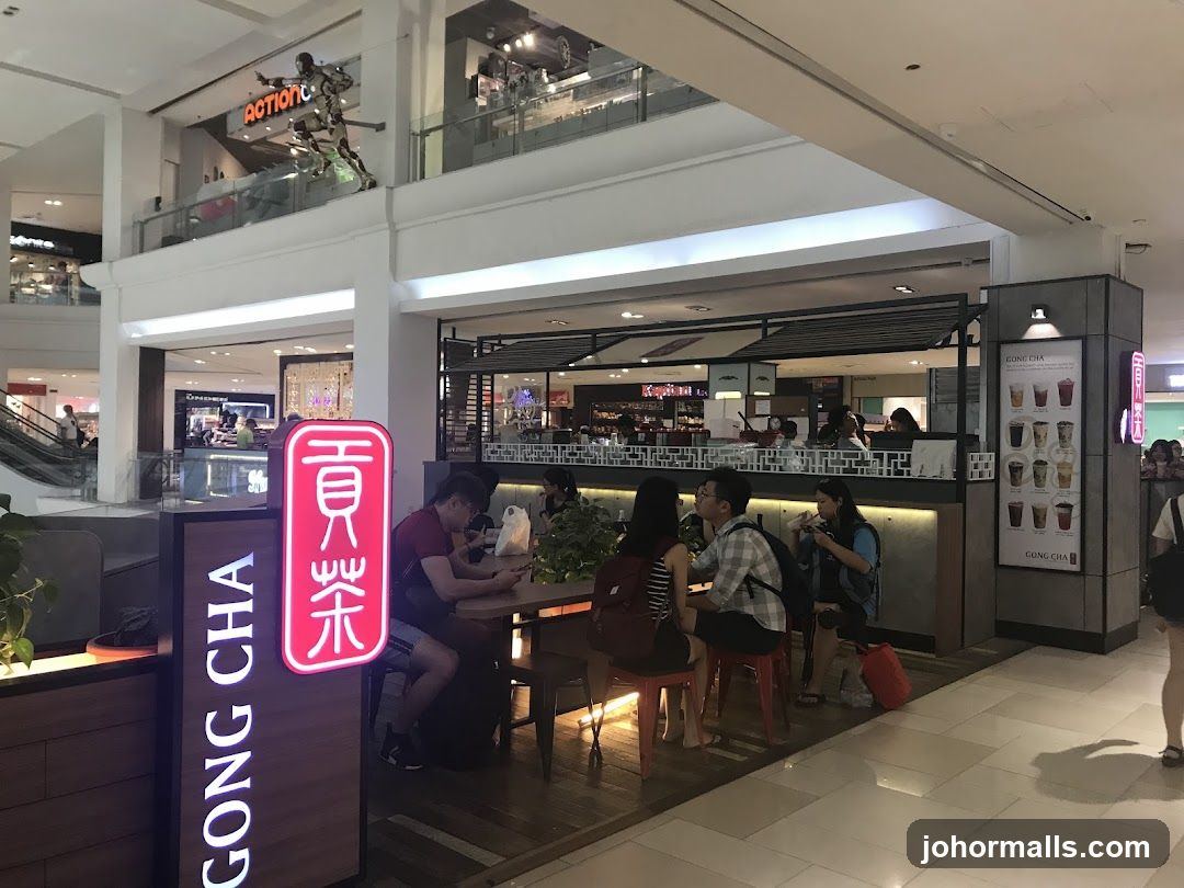 Gong Cha storefront interior view