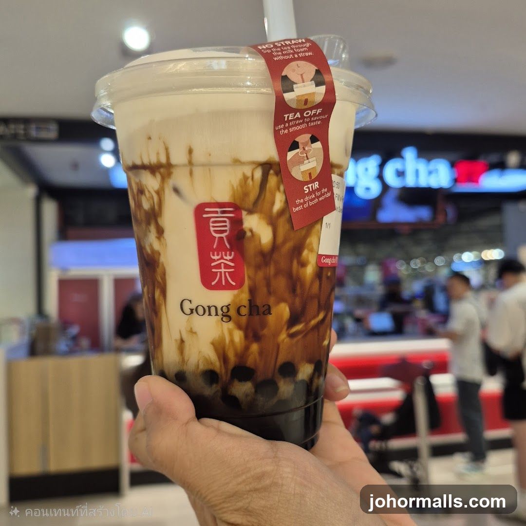 Gong cha drink held in hand