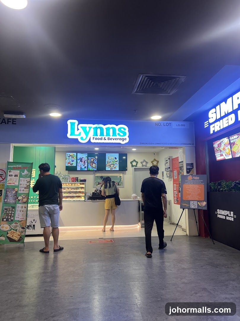 Lynns Food & Beverage storefront interior