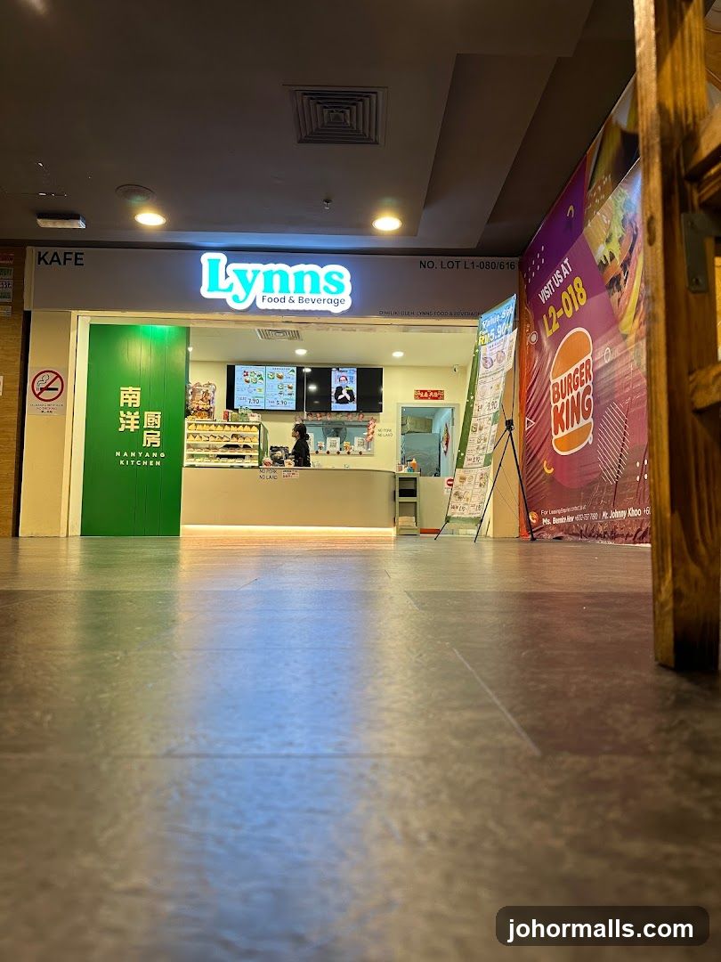 Lynns Food & Beverage storefront interior view