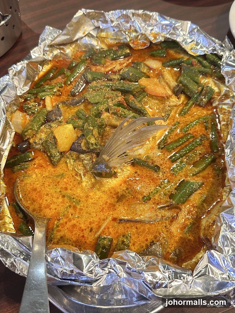 Food dish in foil