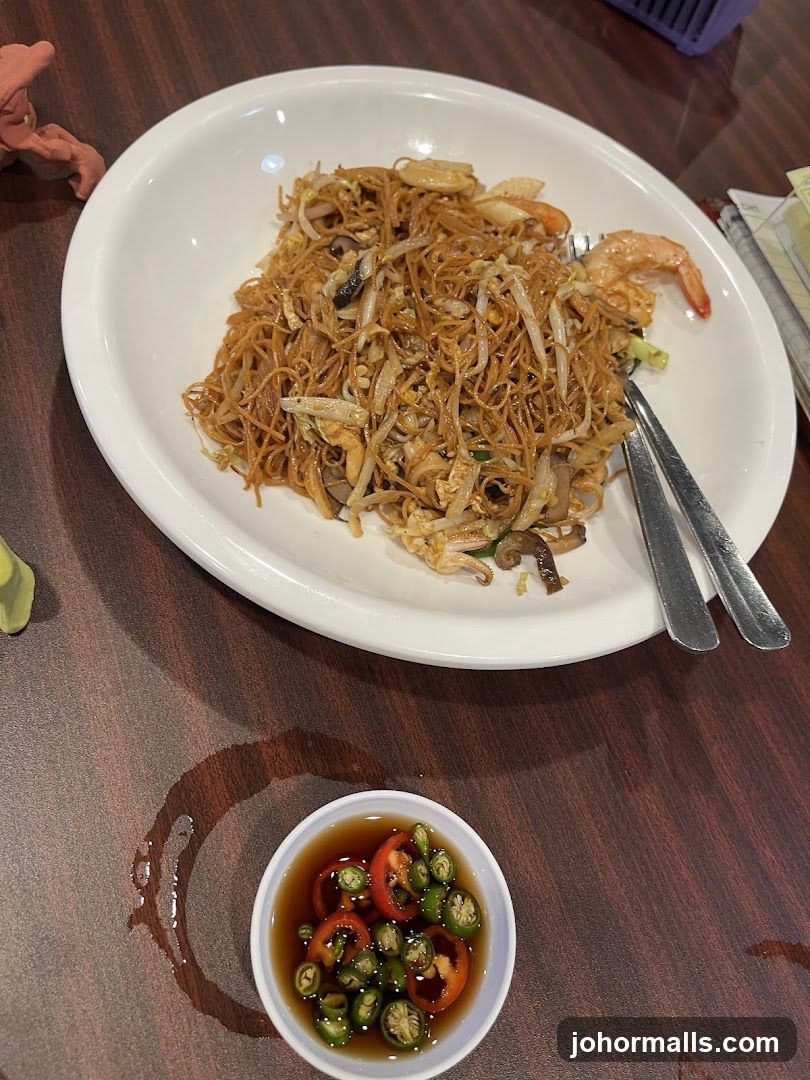Dinner Plate with Noodles and Side Sauce