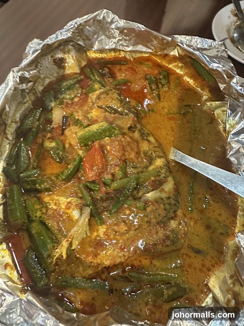 Food dish served in foil