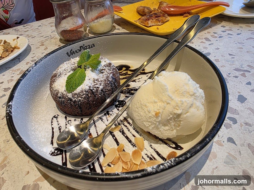Dessert Plate at VivoPizza