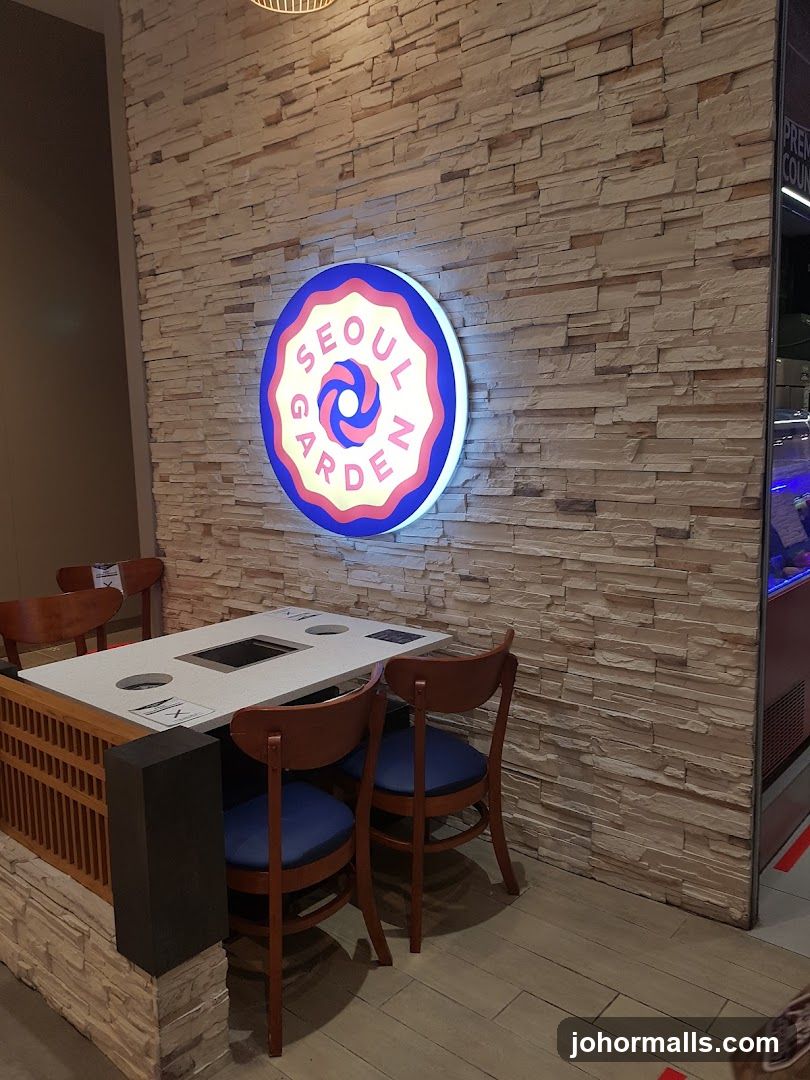 Seoul Garden Dining Area
