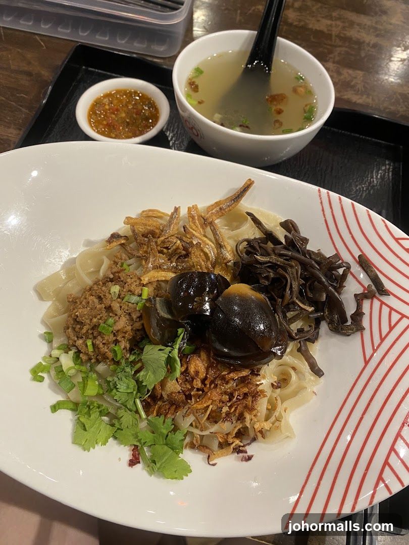 Noodles with Toppings