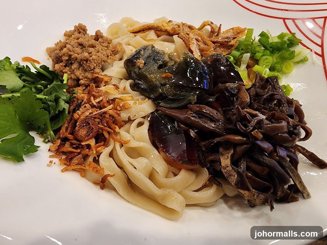 Noodles with Toppings