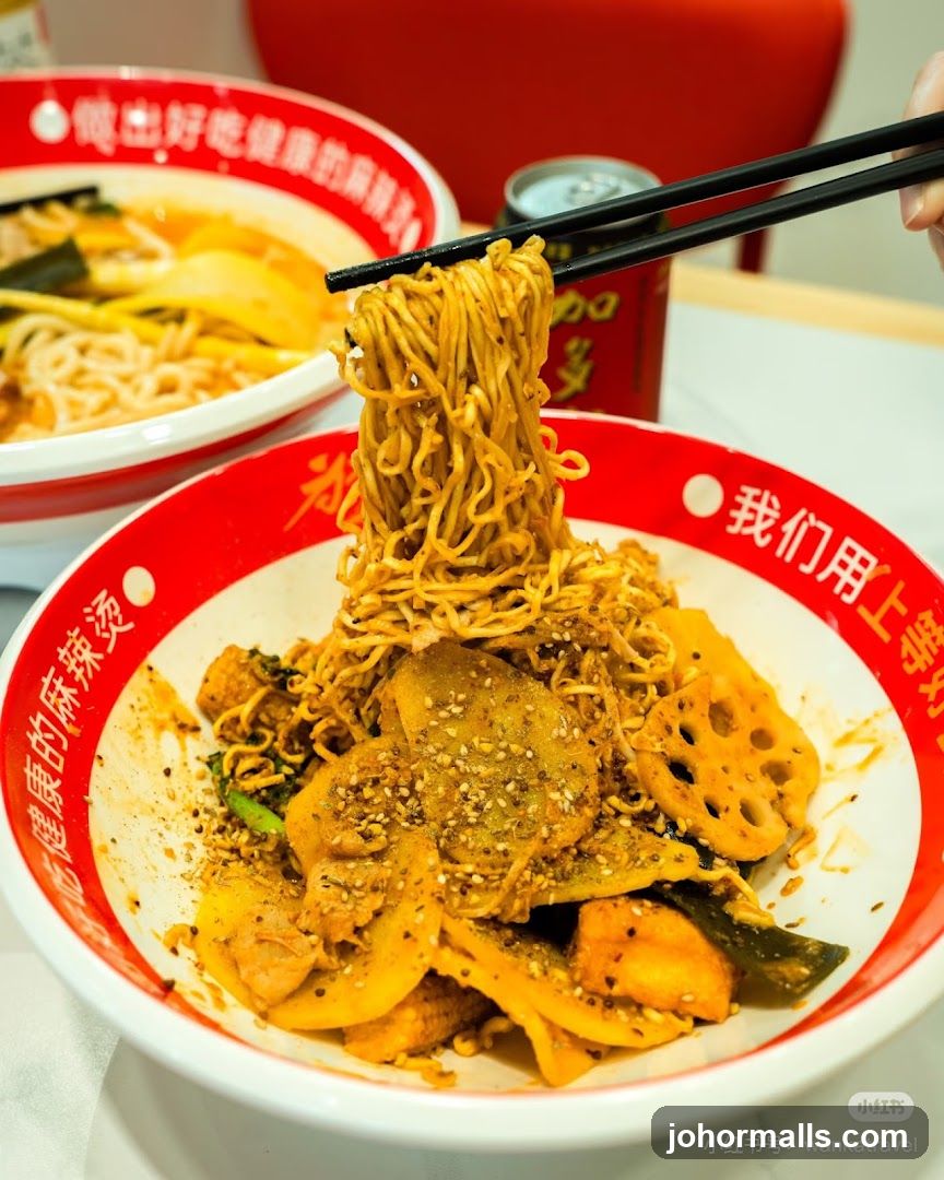 Noodles with toppings