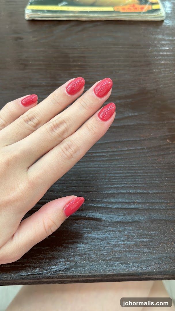 Red Nails