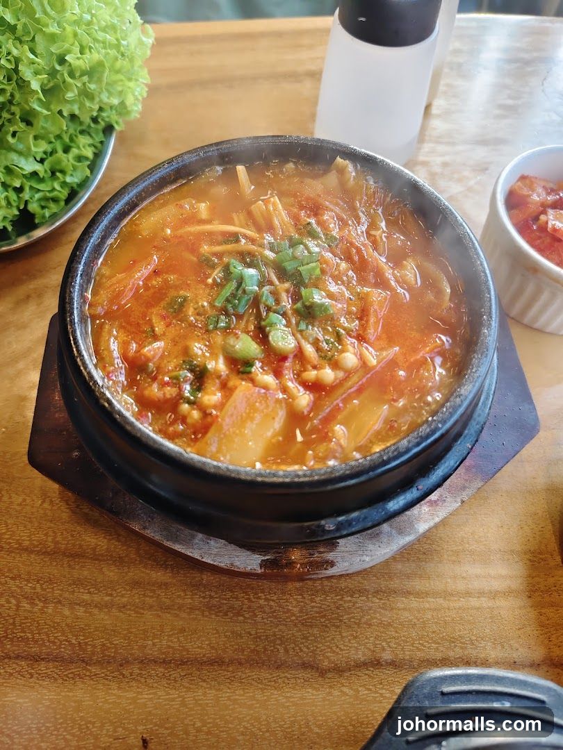 Kimchi Stew
