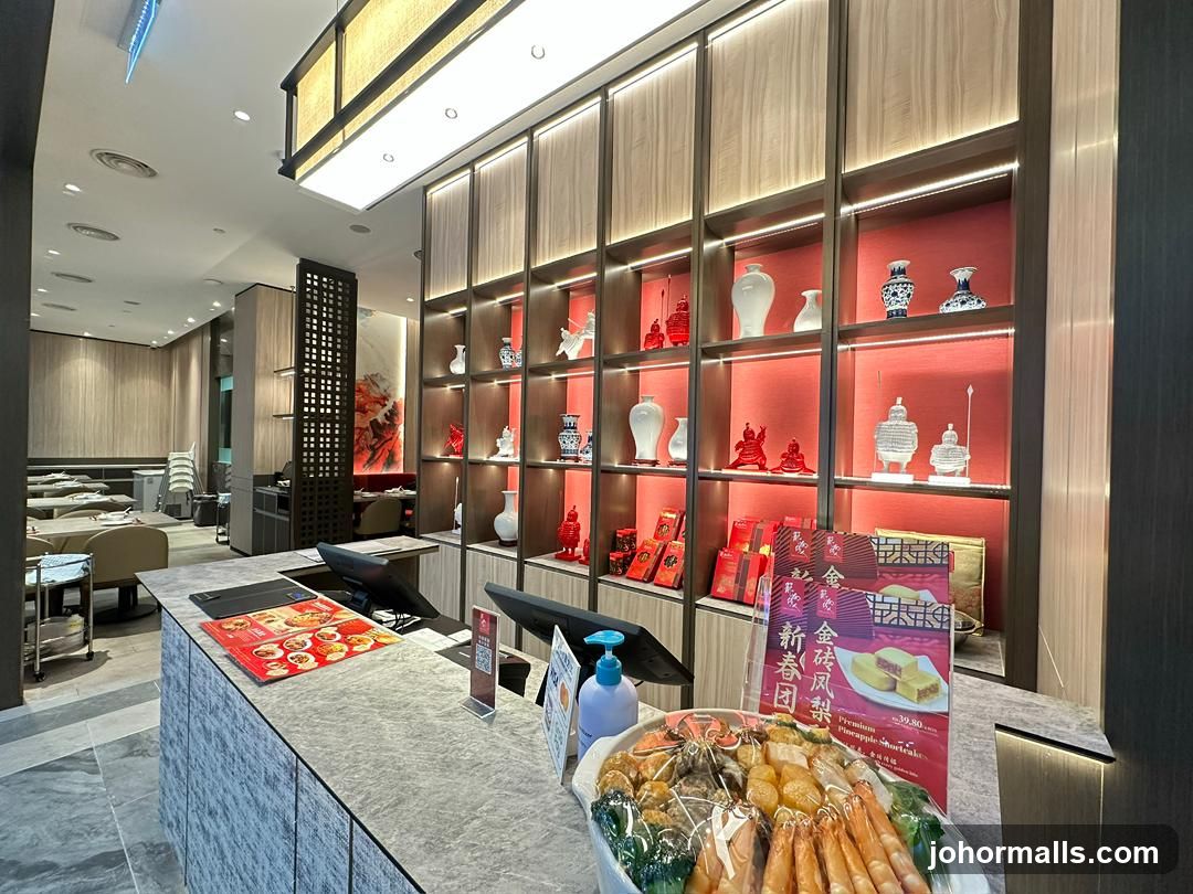 Restaurant Counter Display
