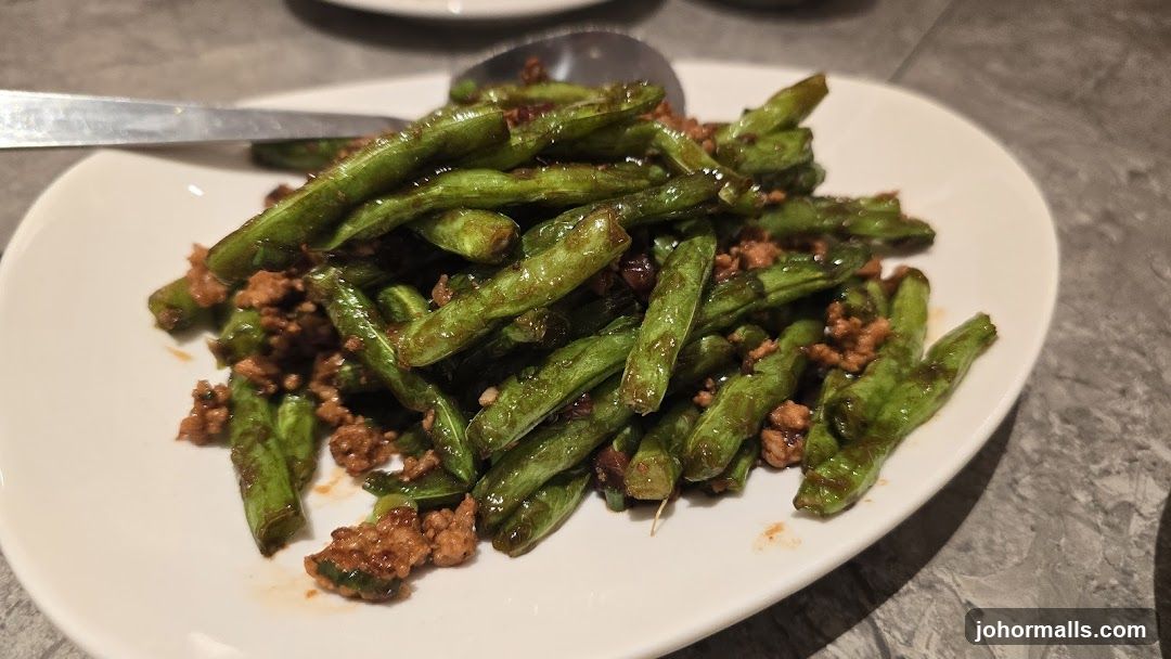 Sautéed Green Beans with Minced Meat