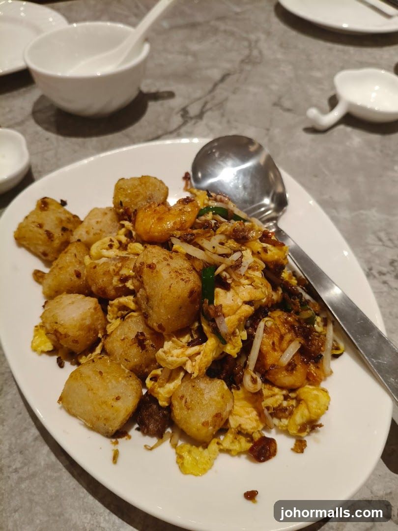 Fried Turnip Cake with Shrimp and Egg