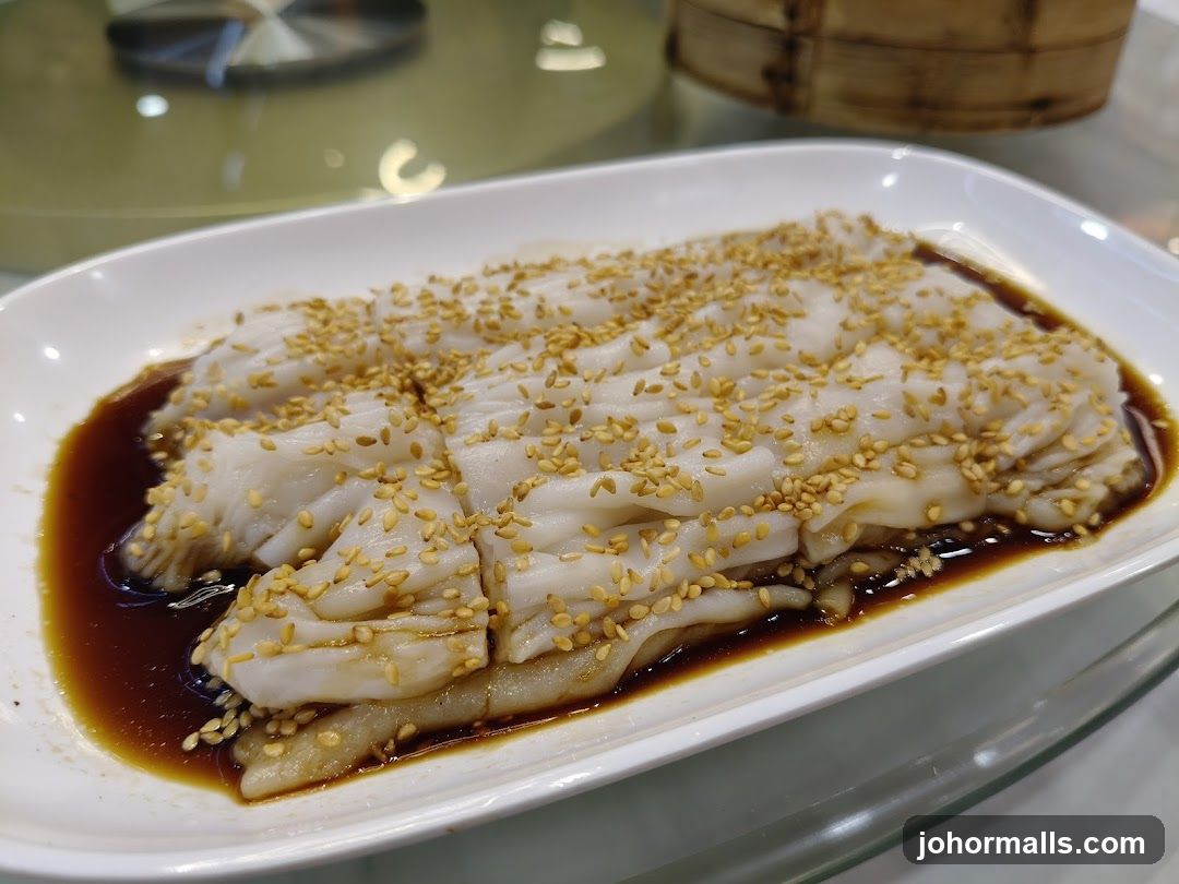 Rice Noodle Rolls with Sesame Seeds