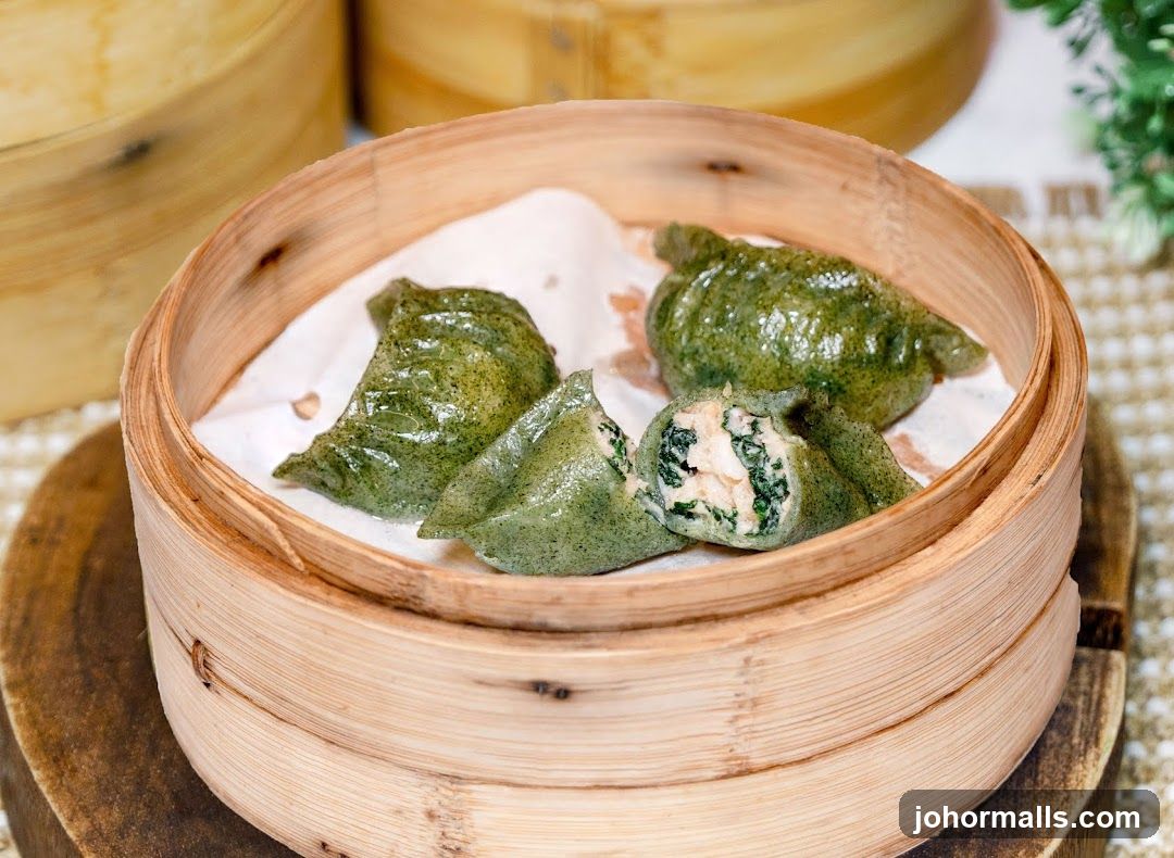 Steamed Green Dumplings