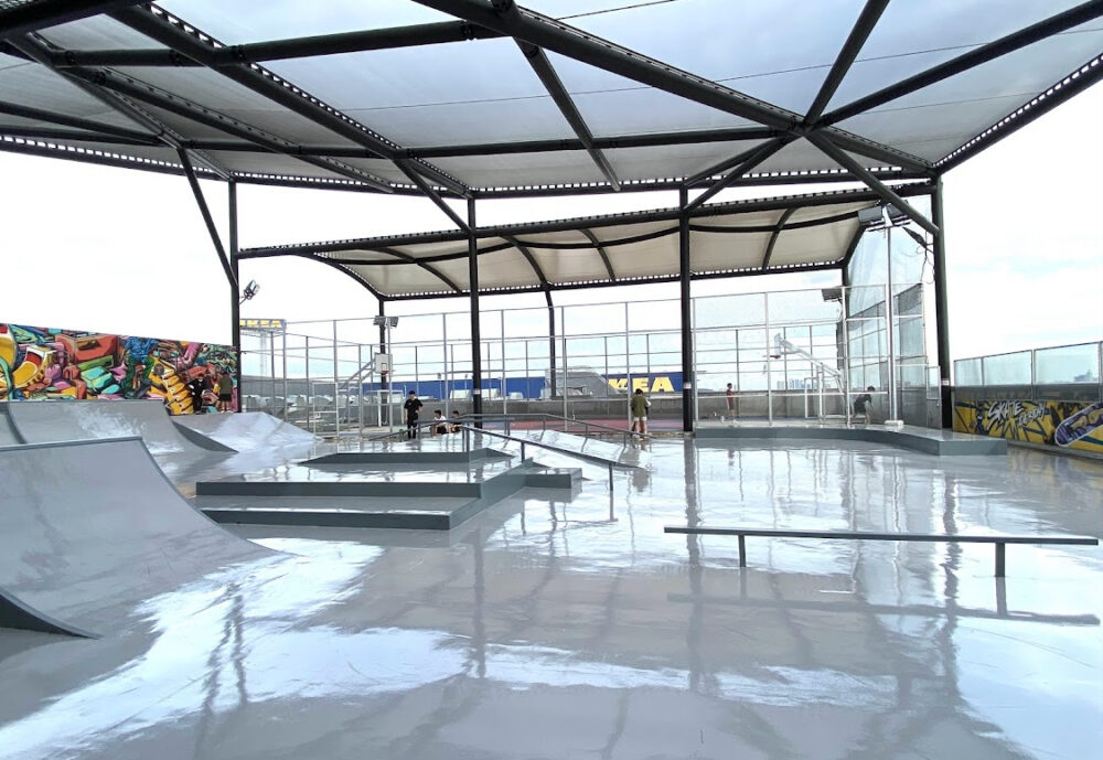 Rooftop skate park at Toppen Shopping Centre